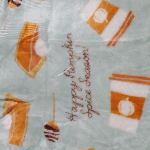 Fall Faux Fur Plush Throw - Picture 3 of 6